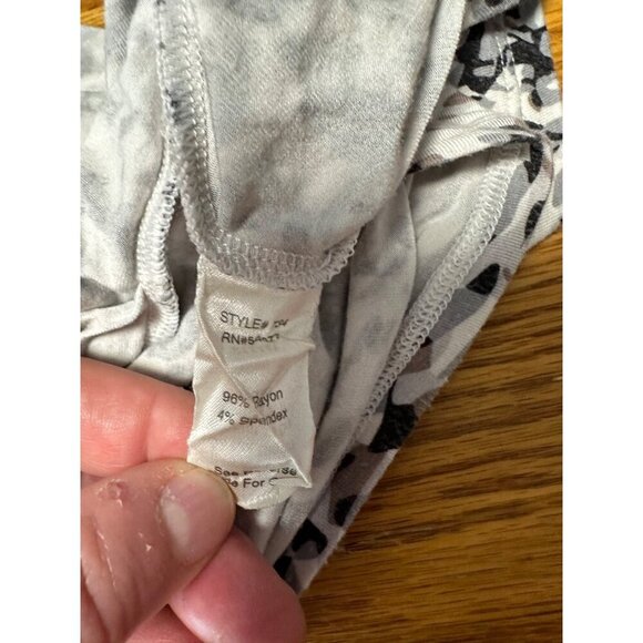 CAbi #734 Lara Drape Neckline Animal Print Ruched Sleeveless Tunic Size L - Picture 3 of 10